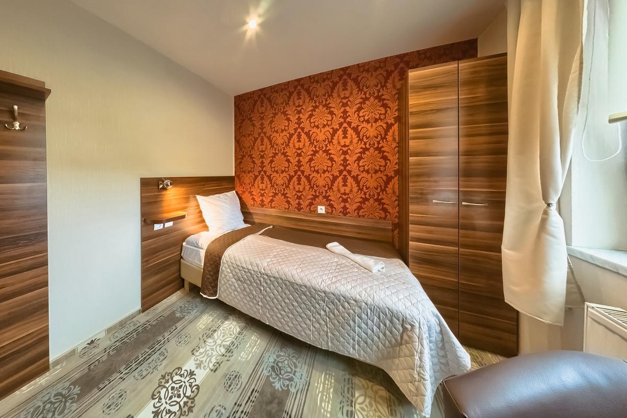 Hotel Gosciniec Jurajski à Zarki Chambre photo