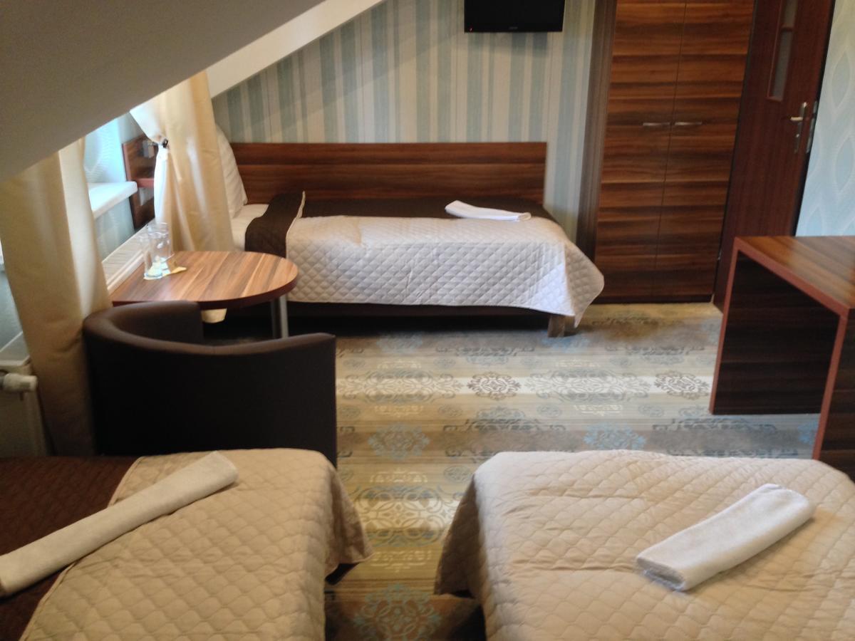 Hotel Gosciniec Jurajski à Zarki Chambre photo