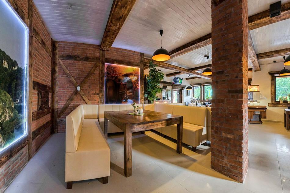 Hotel Gosciniec Jurajski à Zarki Extérieur photo